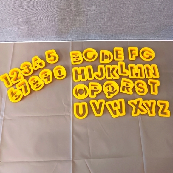 Bread Molds Cookie Cutters 35 piece lot set Alphabet Numbers Plastic Easy Clean - Picture 1 of 3